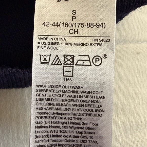 Gap washable Merino Wool, Navy Blue Turtleneck, NWT - Picture 4 of 4